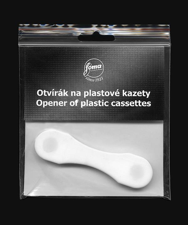 Plastic cassette opener